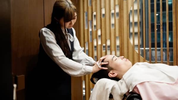 ヘッドスパで目の疲れを改善