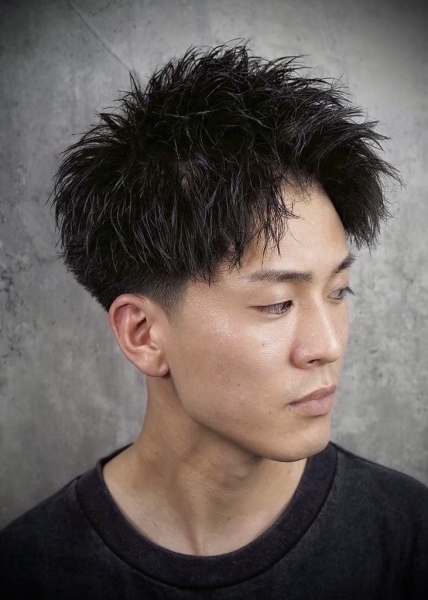 ツイストスパイキーショート