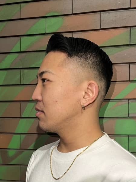前髪短めバーバーショート”