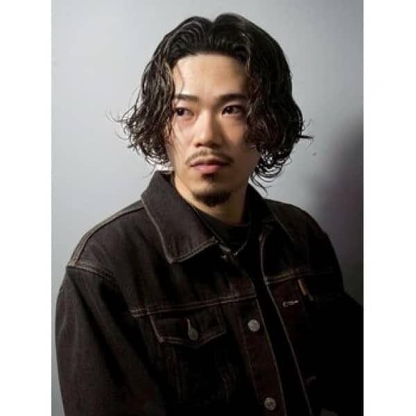 長めスパイラルで作る大人の色気スタイル