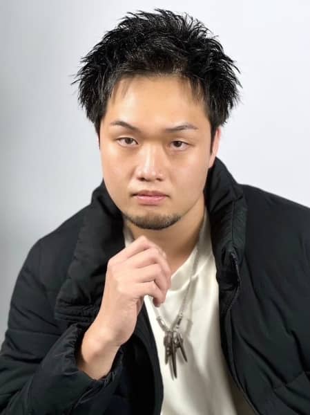 男らしさ全開！ハードスパイキーショート