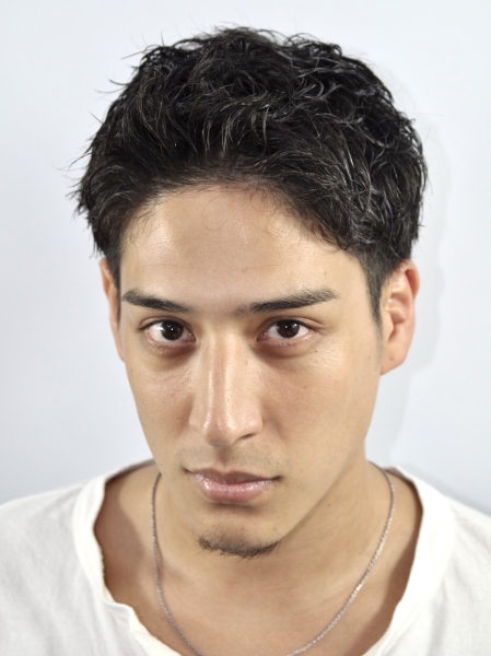 【朝のセットが変わる男のアイロンパーマ】