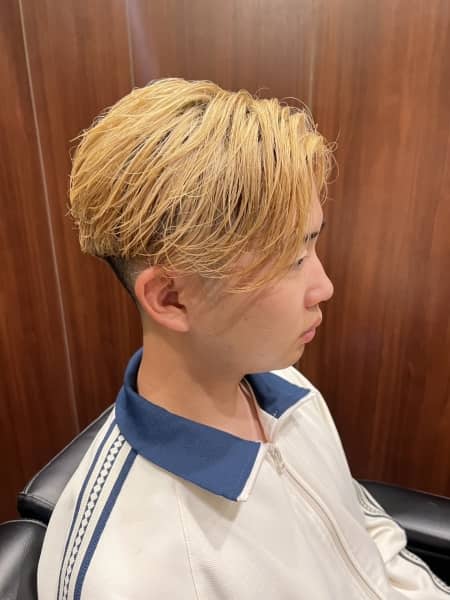 刈り上げセンターパートで爽快感