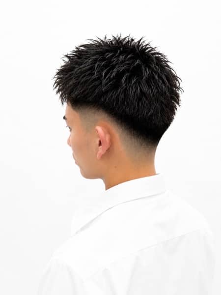 短髪で差がつくスパイキーショート