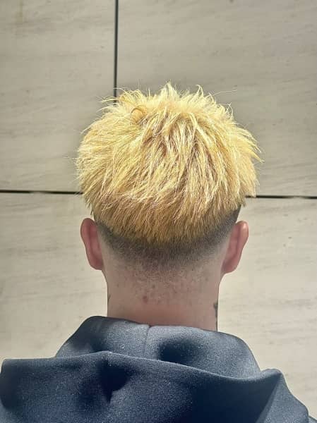 好印象をつくるアップバングスタイル