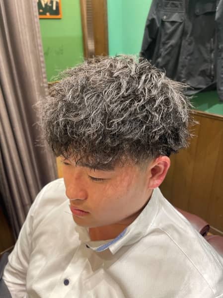メンズパーマで印象UP