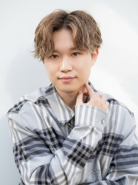 色気漂う大人センターパート×波打ちパーマ