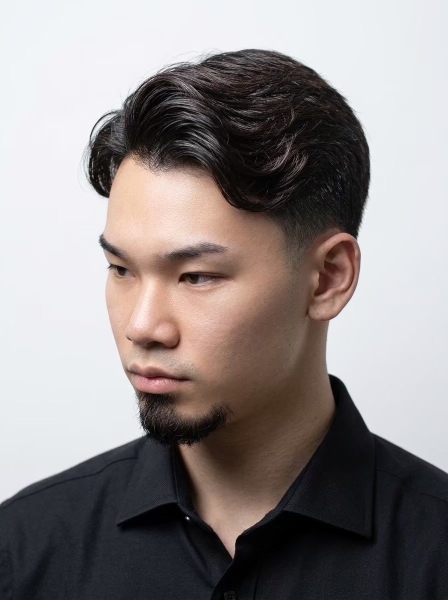 札幌フェード×清潔感ビジネスショートで抜け感を。