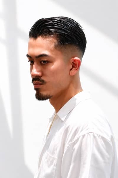 サイドパートスキンフェード