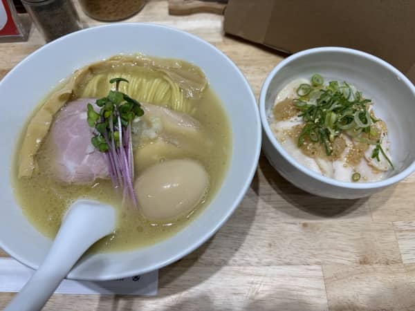 鶏白湯の強襲