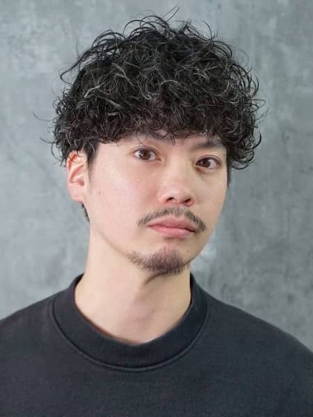 ショートマッシュ/波巻きパーマ〈理容室〉