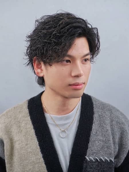 セットが楽になるメンズパーマ