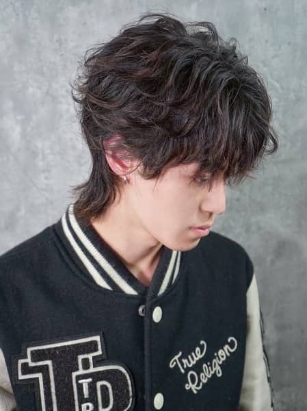 「男の隠れ家」としてのバーバー。会話を楽しまない贅沢