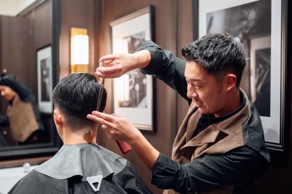 ビジネスマンはなぜ床屋に通うのか。仕事で差がつく身だしなみの理由