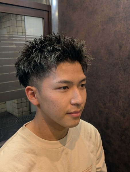 際立つ束感！ワイルドスパイキーショート
