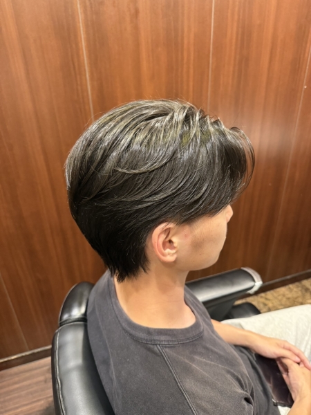 長めでも爽やか！毛流れスタイル