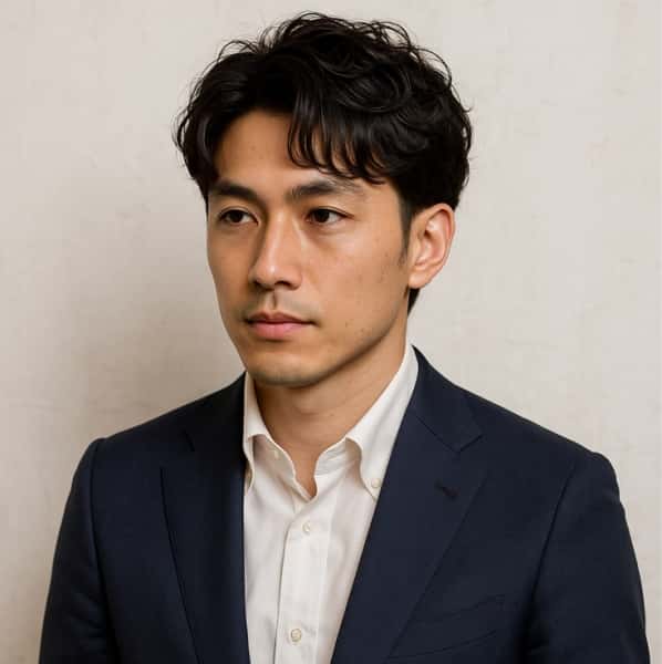 第一印象を変える。大人の余裕を感じるビジネスパーマ