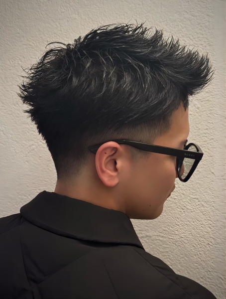 アップバングショートスタイル