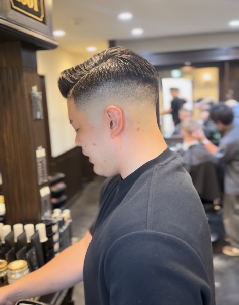 Rain, Humidity, and Hair: Grooming for Singapore Weather