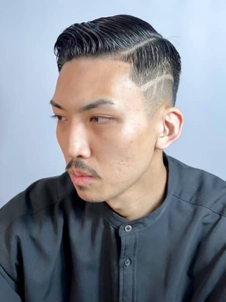 フェザーアップ　スキンフェード