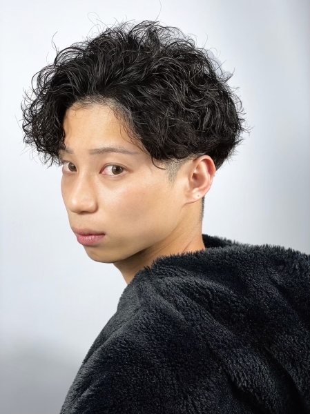 洗練された大人のスパイラルパーマ