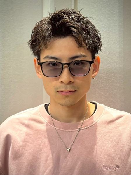 清潔感と躍動感。大人のツイストスパイラル