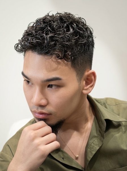 夏のビジネスシーンを極める！六本木の大人の理容室