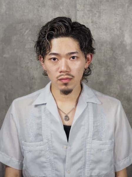 仕事も似合う！11月の知的ロングパーマ