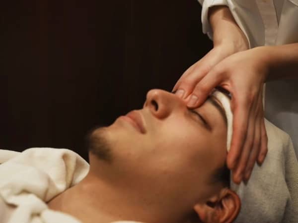 【第一印象激変】男の肌を整えるフェイシャルケア！