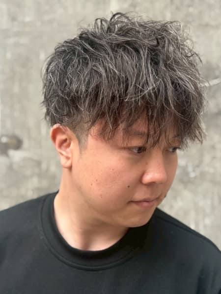 無造作なのに計算されてる。大人の束感ショート