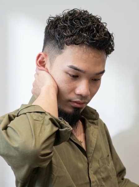 俐落有型的大人感短捲髮