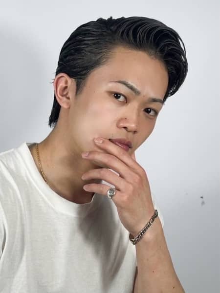 冬の始まりは「艶感オールバック」で男を上げる