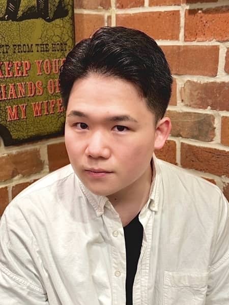 12月も自信を持って！20代メンズの清潔感ツヤ感アップバングスタイル