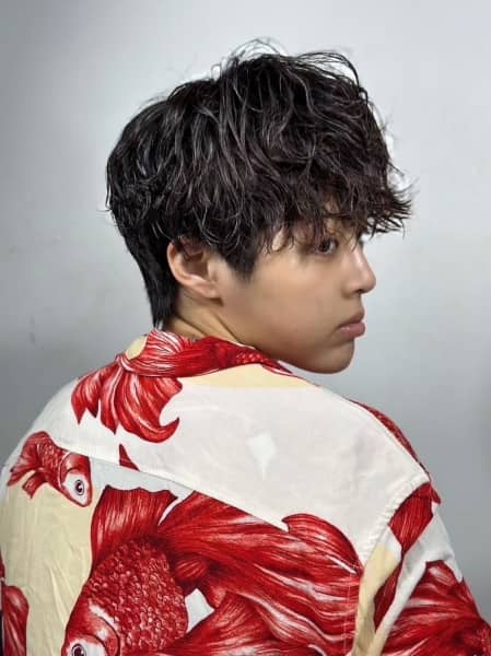 黒髪マッシュ×濡れ感で色気UP