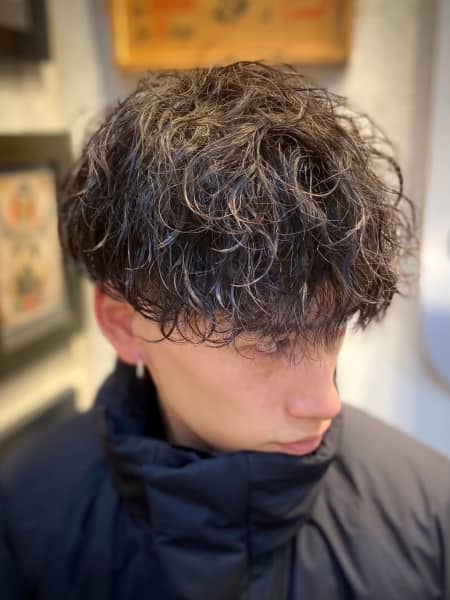 【波巻きスパイラル】ウェットマッシュ×ツーブロックで色気のある束感を