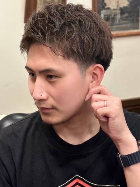 顔の形に合わせた似合う髪型の選び方