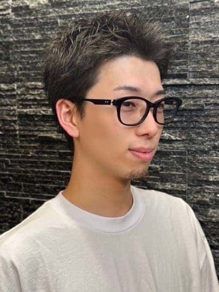 大人の余裕を感じるスパイキーショート