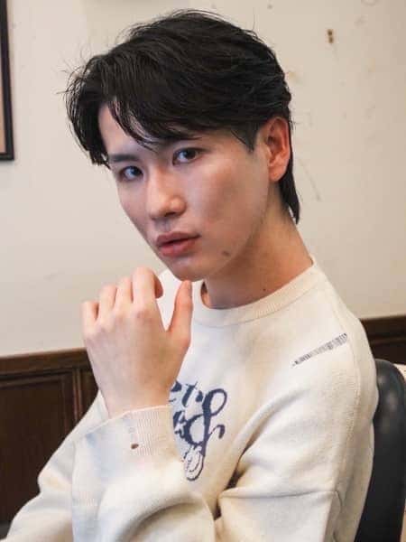 前髪を流すだけでキマる大人髪
