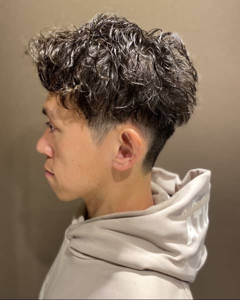 立体感と動きで魅せるスパイラルパーマ