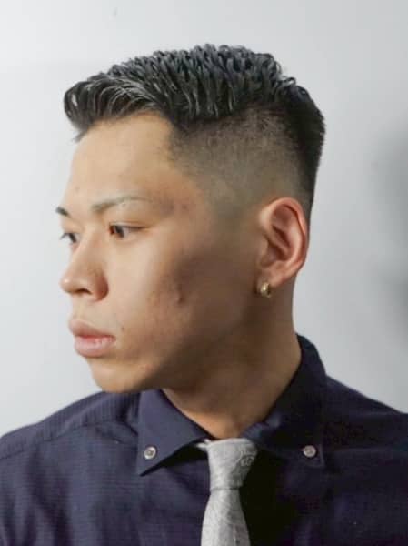 品格を纏う、大人のスキンフェード