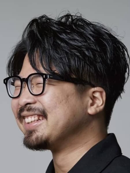 汗でも崩れにくい髪型とは