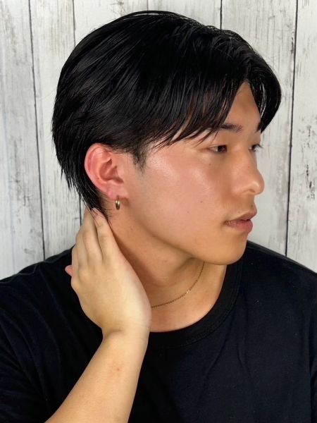 Flawless Distinction: Executive Men’s Cuts & Full-Face Razor Shaving for All-Day Skin Clarity