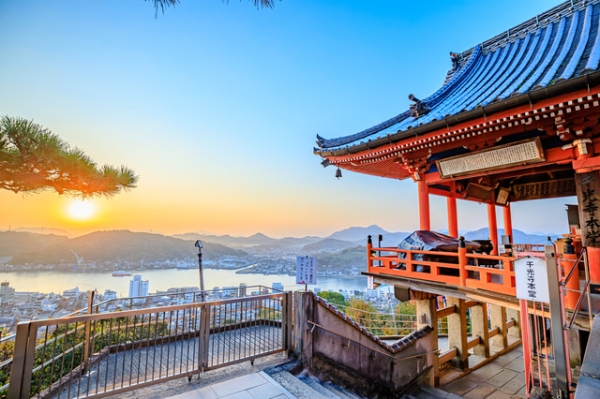 Experience a Japanese Barber During Your Trip to Onomichi & Hiroshima