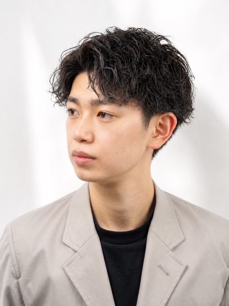**【「パーマは強くかけた方が長持ちする？」】実は”強ければいい”というわけではありません