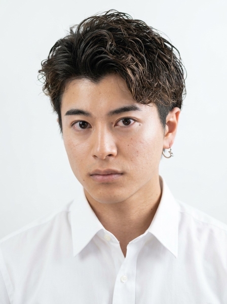 【「朝はかっこよかったのに…」夕方になると髪型が崩れる本当の原因とは？】長時間キープできるヘアスタイルの作り方