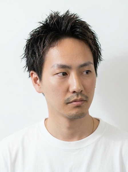 躍動感男前スパイキーショート