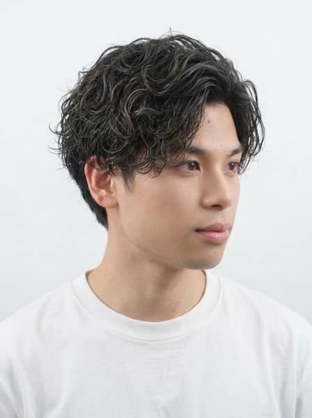色気溢れるかきあげパーマスタイル