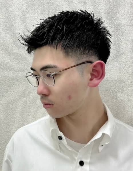 ビジネスショートでつくる“清潔感×誠実さ”｜どんな職場でも好印象の王道スタイル