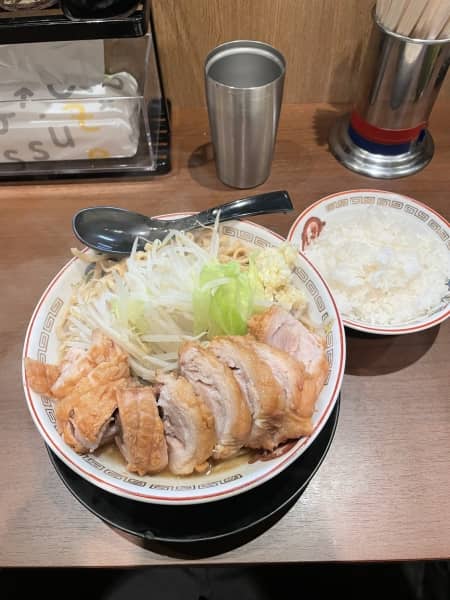 美味しいランチ教えてください！