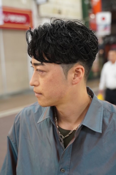 横顔まで整うメンズヘア